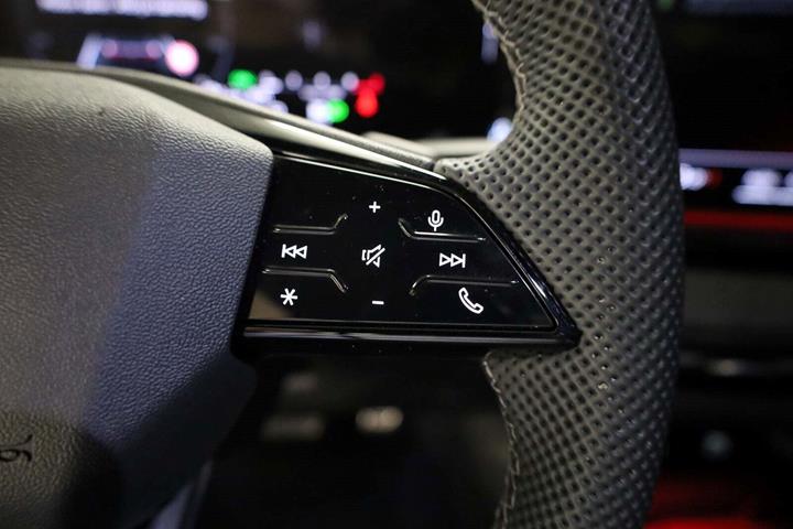 Blå Audi A5 fra 2025