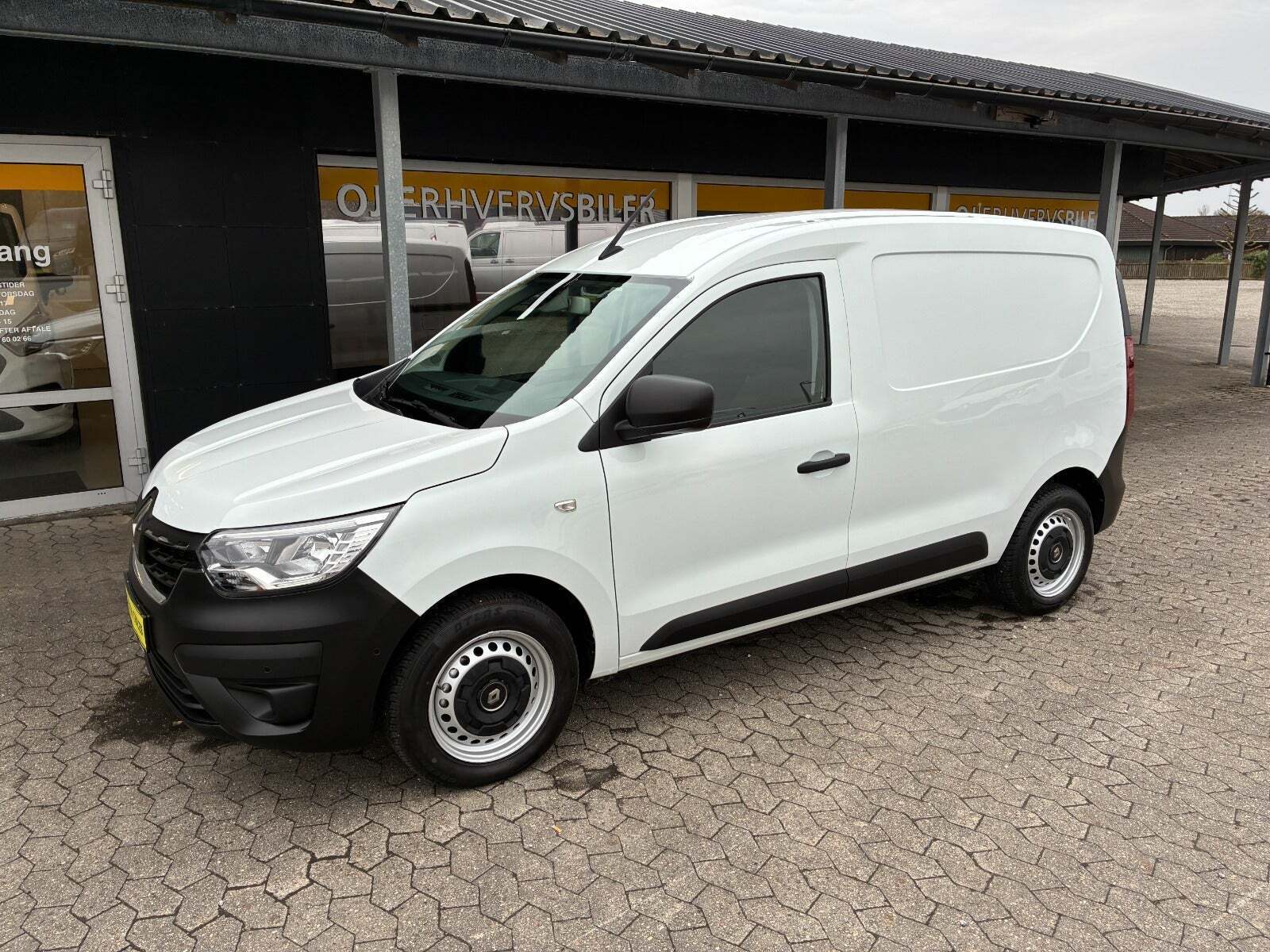 Hvid Renault Express fra 2022