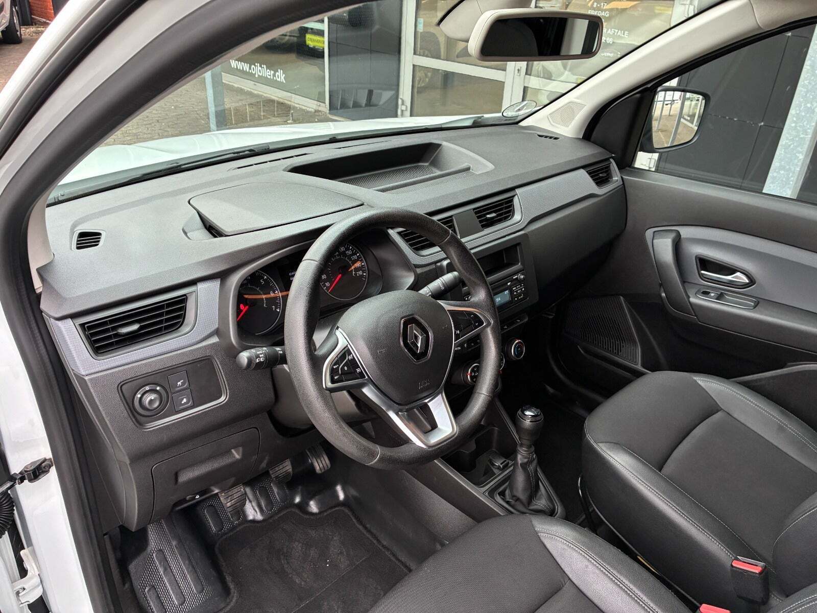 Hvid Renault Express fra 2022