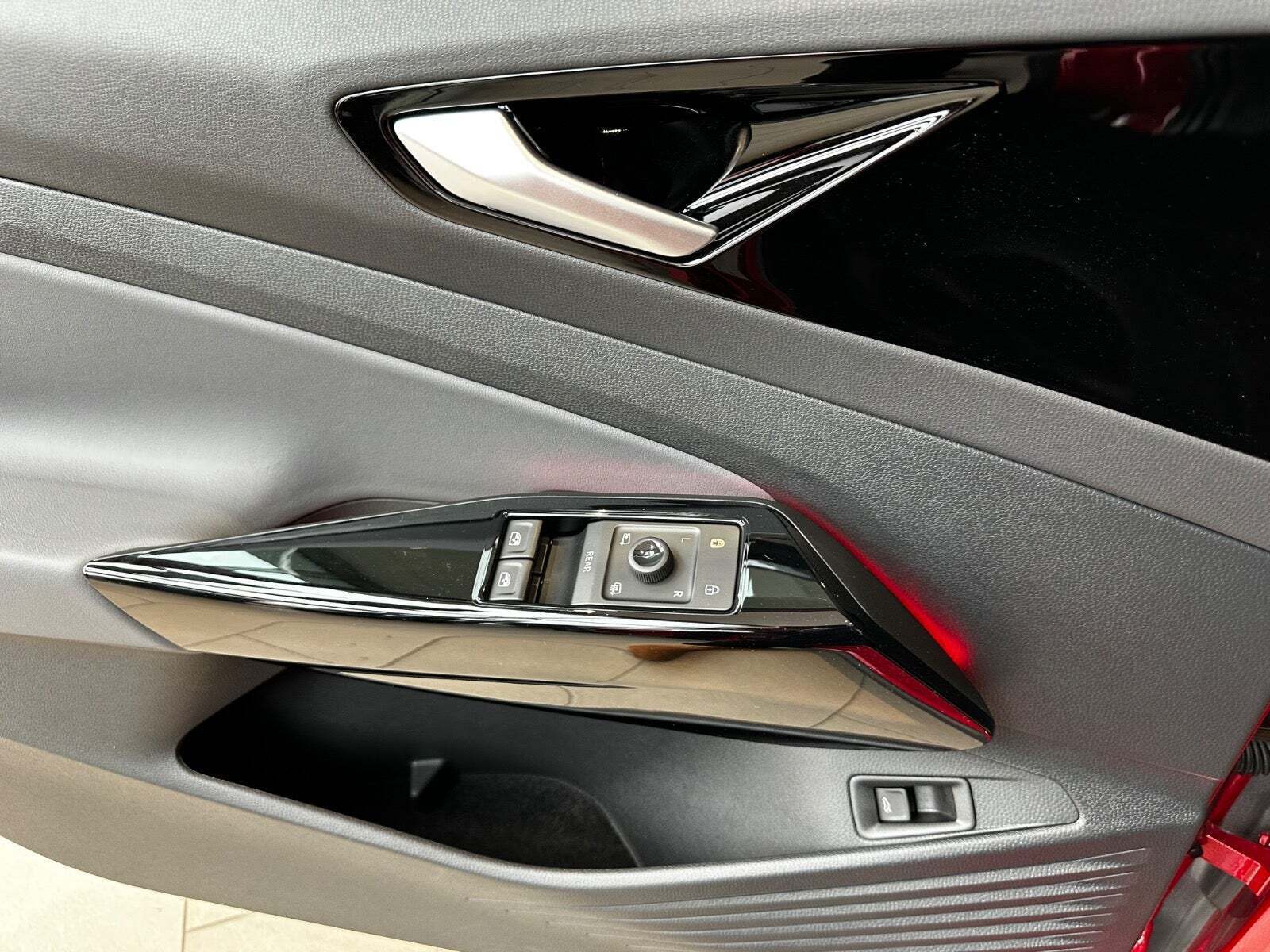 Rød VW ID.4 fra 2025