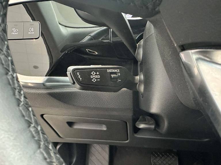 Audi Q3 45 TFSi e Attitude plus S-tr.