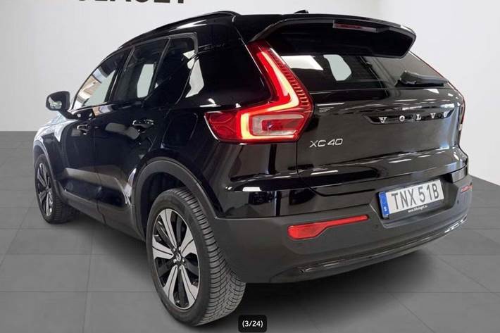 Sort Volvo XC40 fra 2023