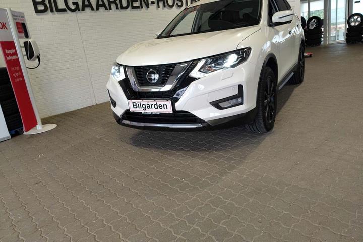 undefined Nissan X-Trail fra 2019 set udefra