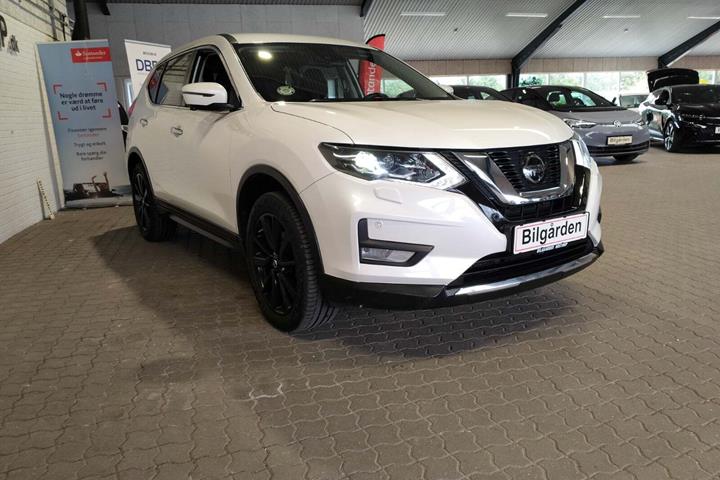 undefined Nissan X-Trail fra 2019 set udefra