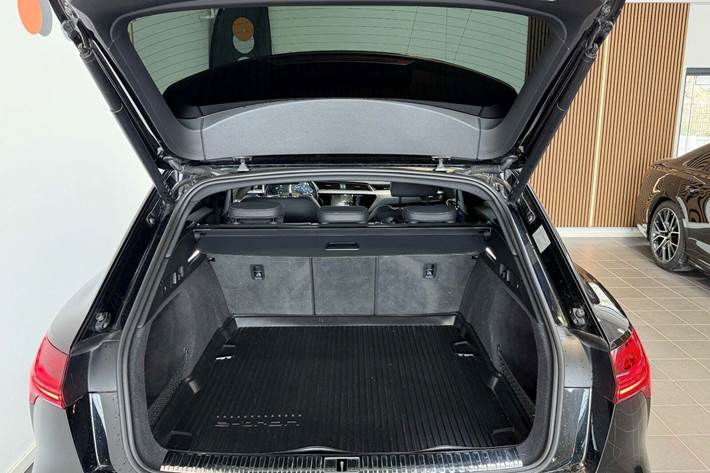 Sort Audi Q8 e-tron fra 2023