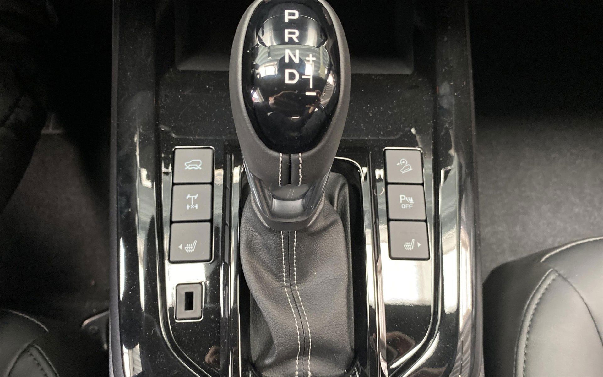 Hvid Isuzu D-Max fra 2025