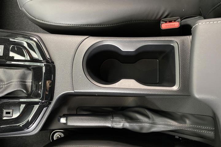 Hvid Isuzu D-Max fra 2025
