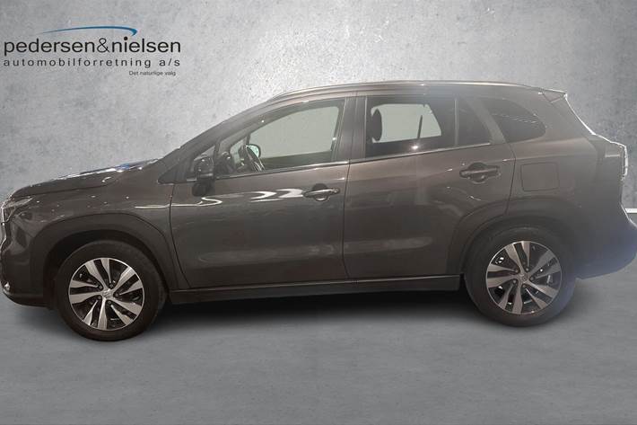Grå Suzuki S-Cross fra 2023