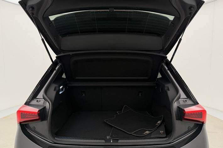 Grå Cupra Born fra 2022