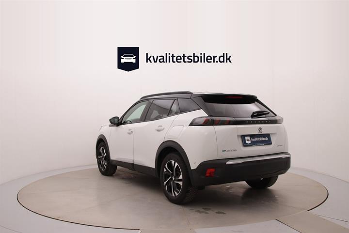 Hvid Peugeot e-2008 fra 2020