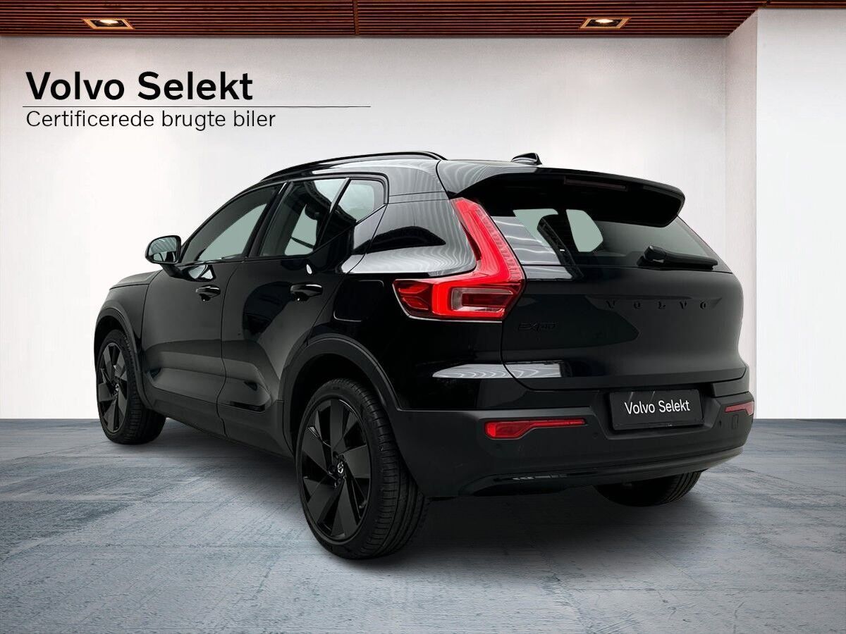Volvo EX40 Single Motor Extended Range Black Edition 252HK 5d Aut.