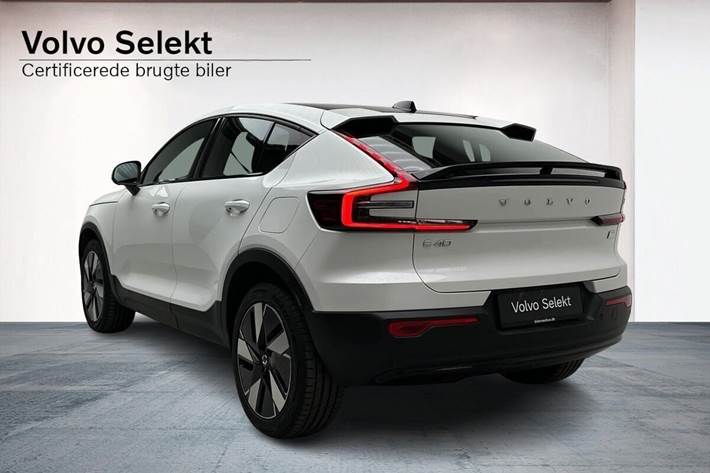 Hvid Volvo C40 fra 2023