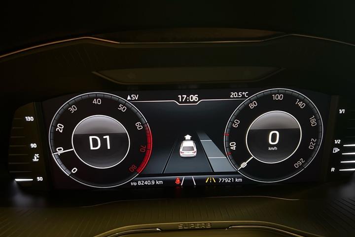 Sølv Skoda Superb fra 2019