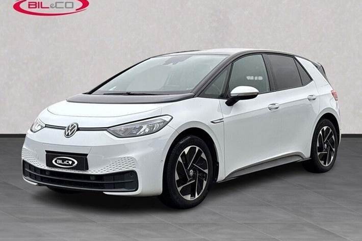 Hvid VW ID.3 fra 2022 set udefra