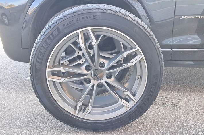 Sort BMW X4 fra 2015