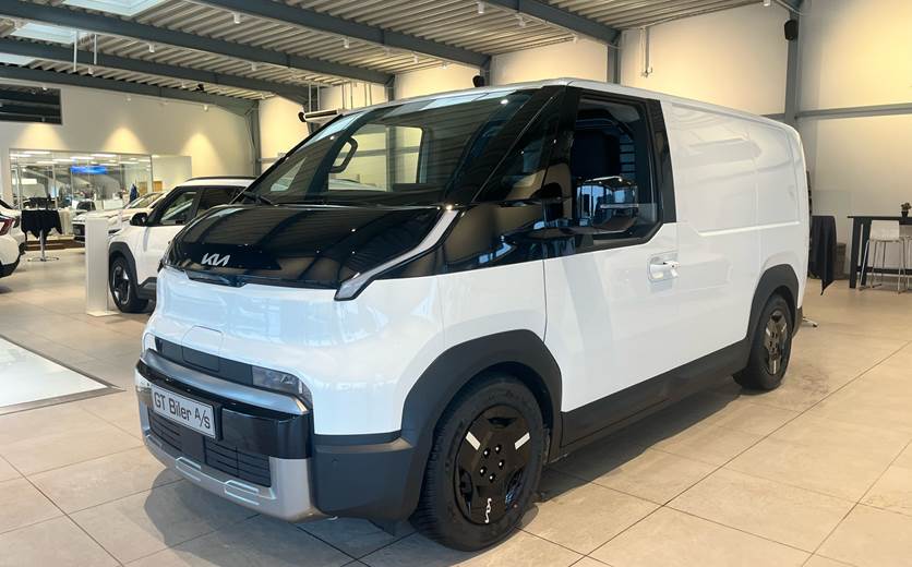 Kia PV5 Cargo L2H1 EL Long Range Work 163HK Van Aut.