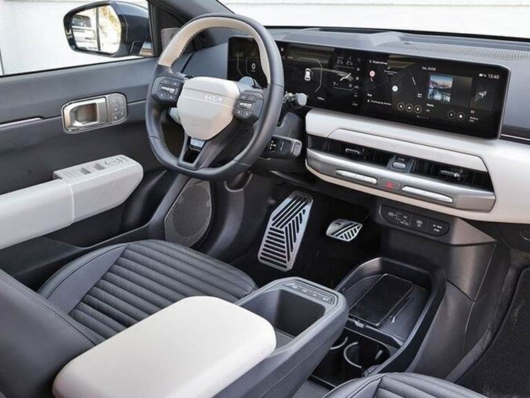 Kia EV4 EL Standard Range Access 204HK 5d Aut.