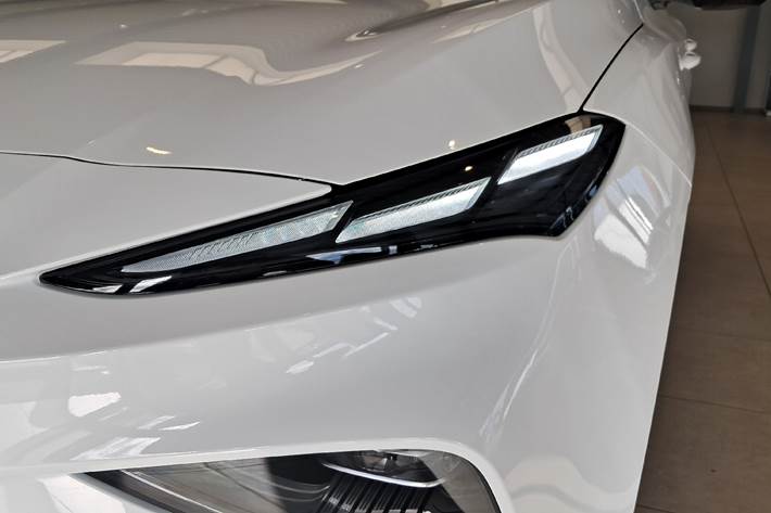 Hvid MG MGS5 Electric fra 2025