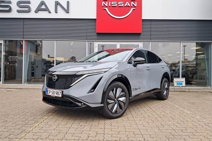 Grå Nissan Ariya fra 2024