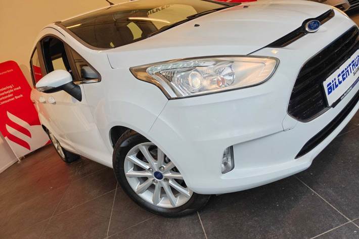 Hvid Ford B-MAX fra 2015