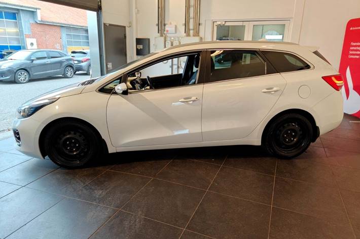 Hvid Kia Ceed fra 2018