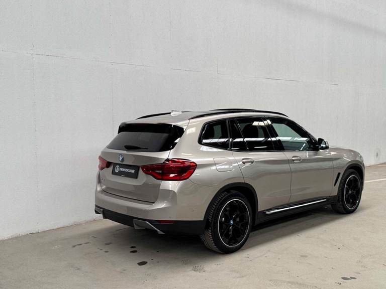BMW iX3 Charged Plus