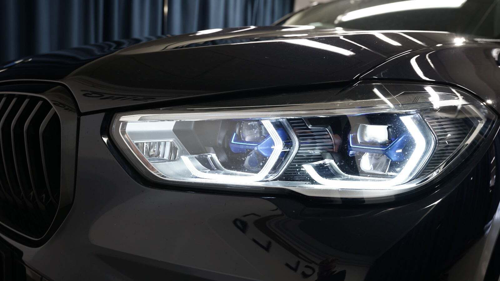 Sort BMW X5 fra 2021