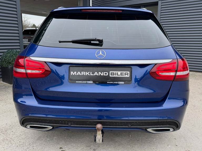 Mercedes C220 d 2,2 AMG Line stc. aut.