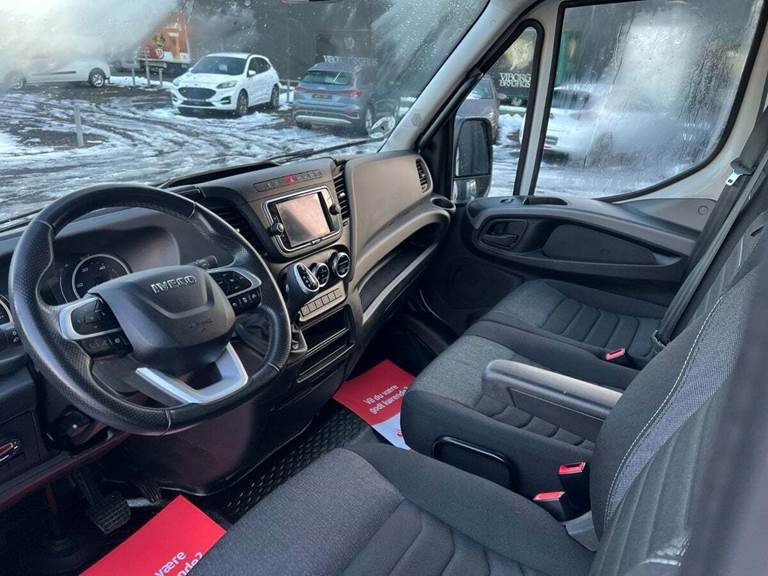 Iveco Daily 3,0 35C18 12m³ Van AG8