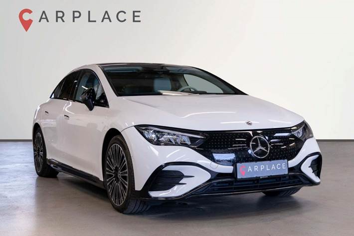 Hvid Mercedes EQE300 fra 2023