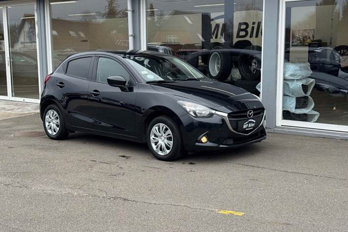 Sort Mazda 2 fra 2015