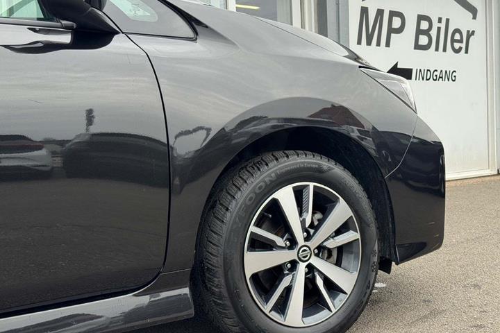 Sort Nissan Leaf fra 2021