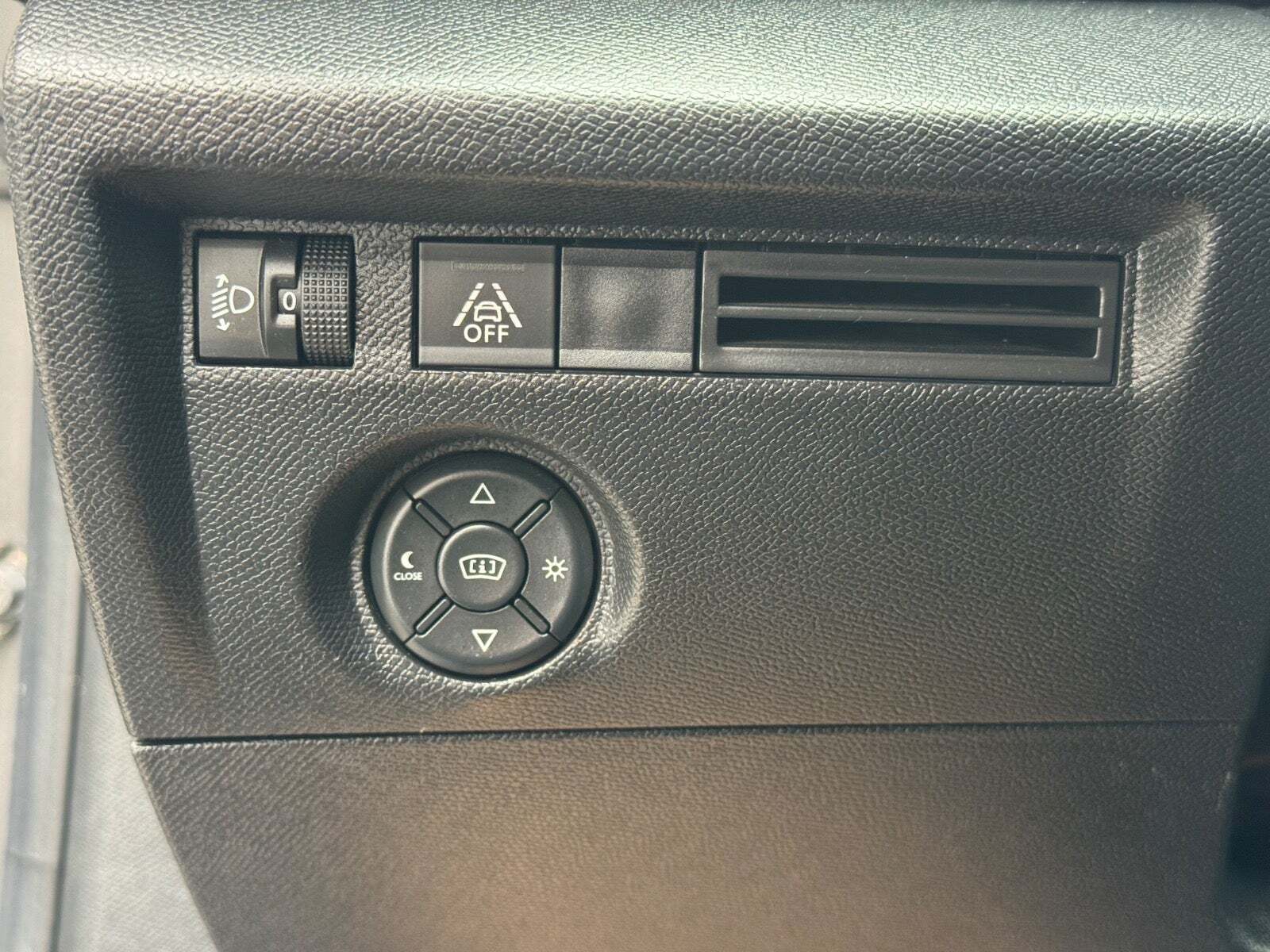 Grå Citroën C4 fra 2021