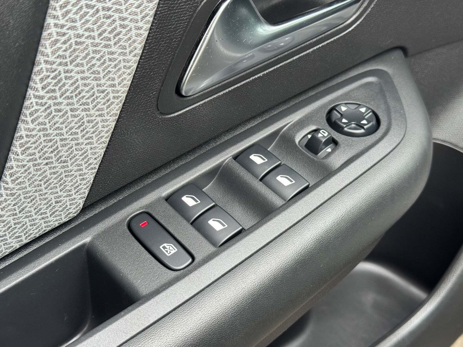 Grå Citroën C4 fra 2021