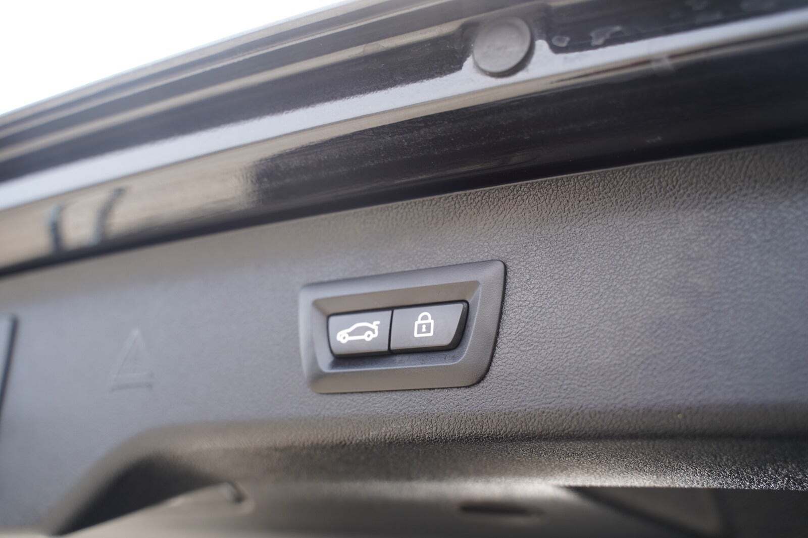 Sort BMW 520d fra 2019