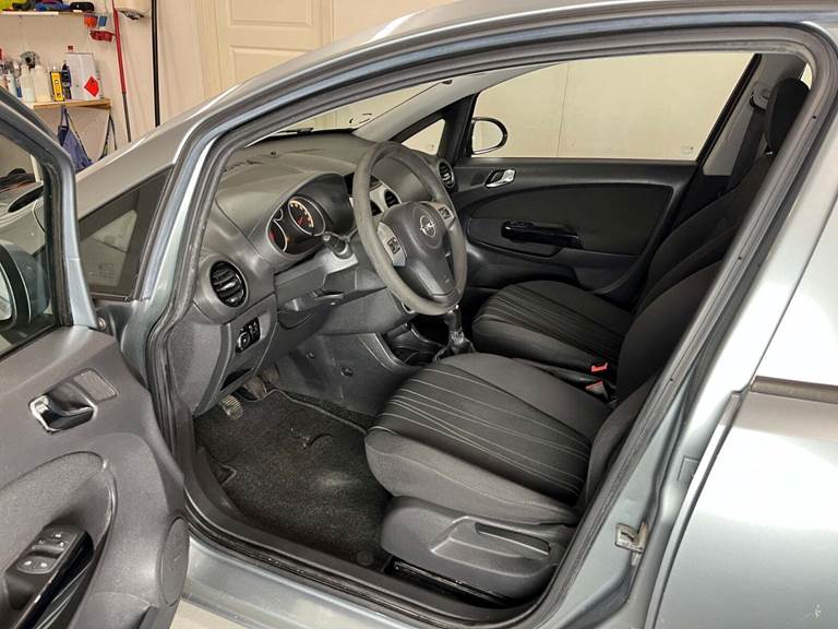 Opel Corsa 1,0 12V Enjoy