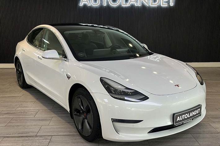 Hvid Tesla Model 3 fra 2019
