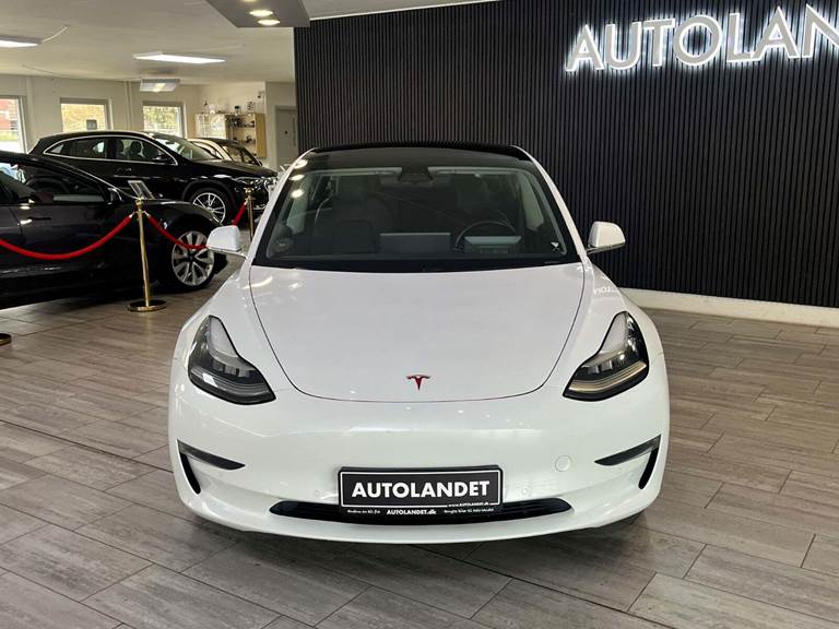 Tesla Model 3 Long Range RWD