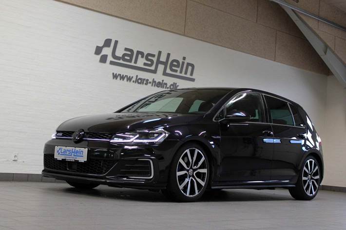 Sort VW Golf VII fra 2018