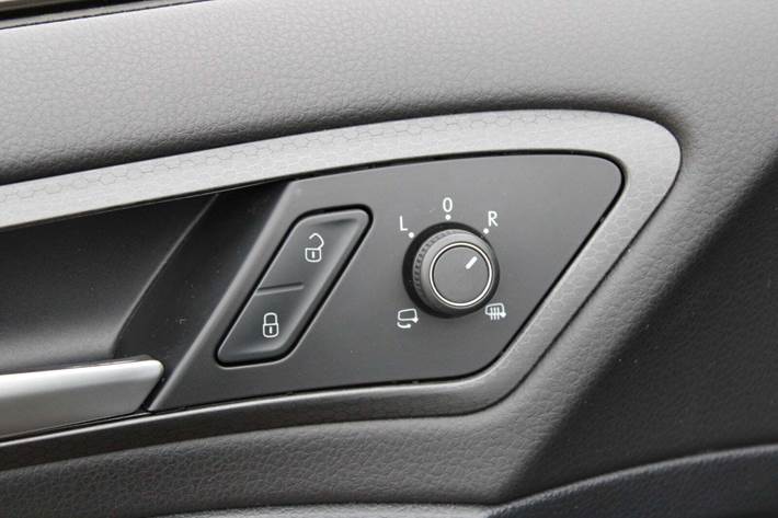 Sort VW Golf VII fra 2018