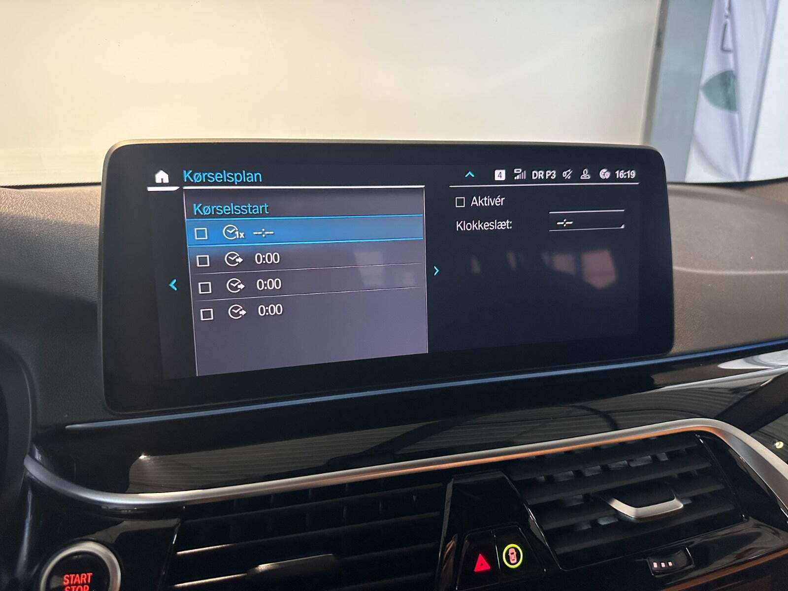 Sort BMW 530e fra 2022