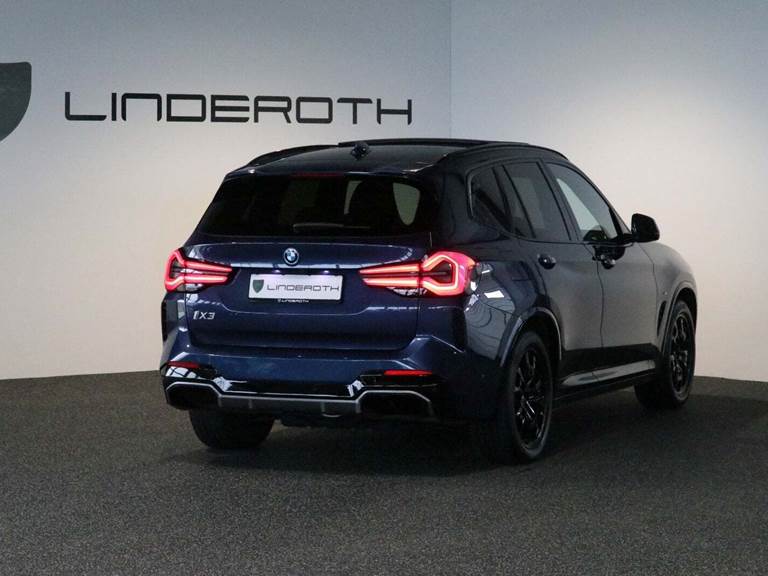 BMW iX3 Charged M-Sport