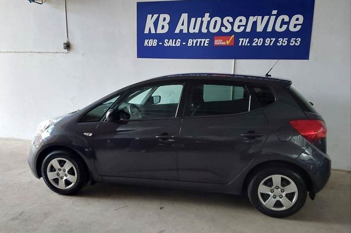 Grå Kia Venga fra 2016