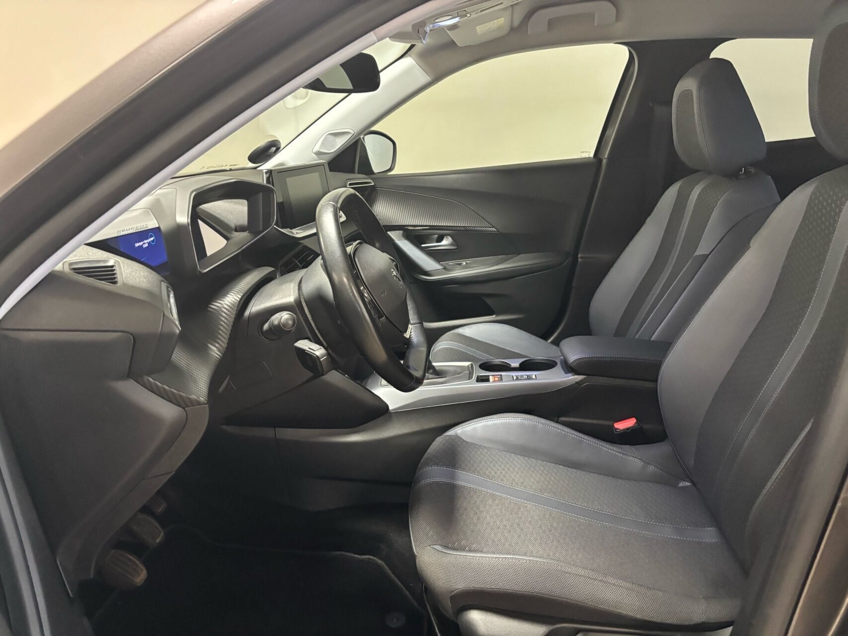 Peugeot 2008 1,2 PureTech Evolution 130HK 5d