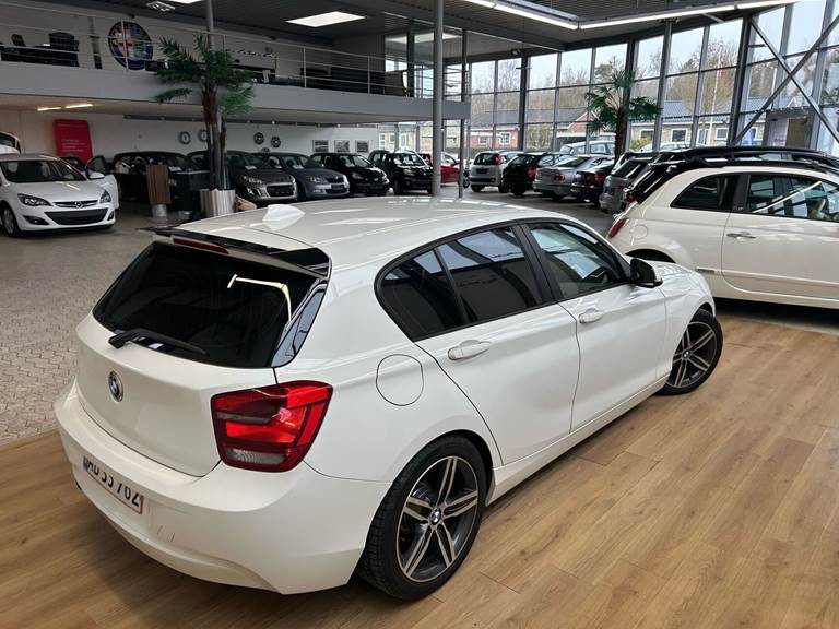 BMW 116d 1,6 EfficientDyn. Mild hybrid 116HK 5d 6g