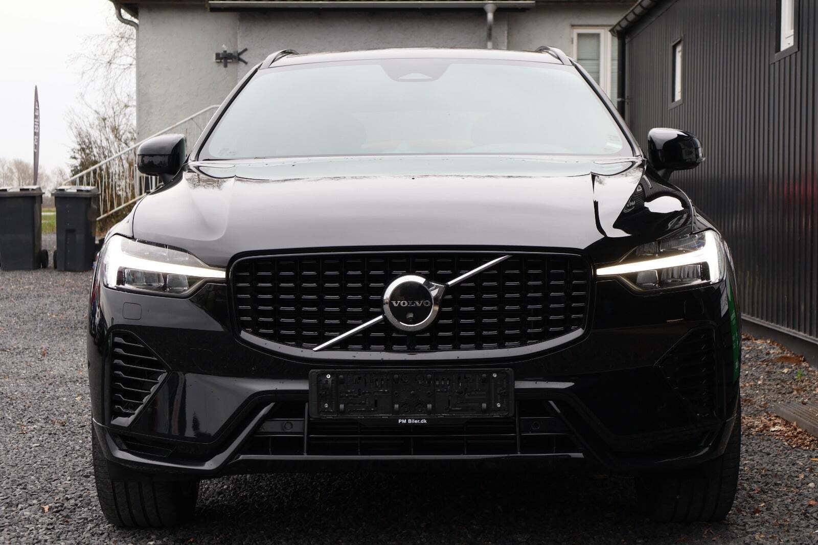 Sort Volvo XC60 fra 2023