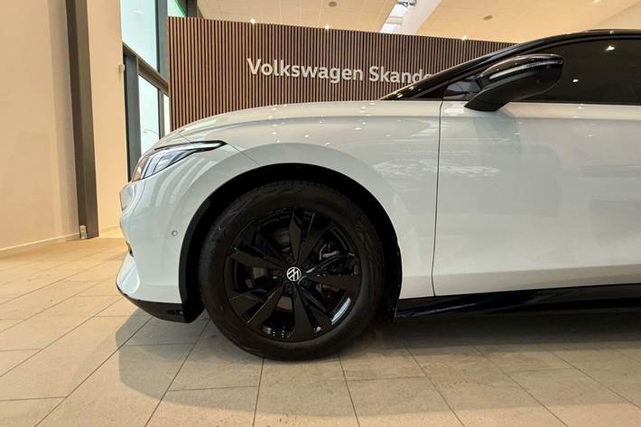 Hvid VW ID.7 fra 2025