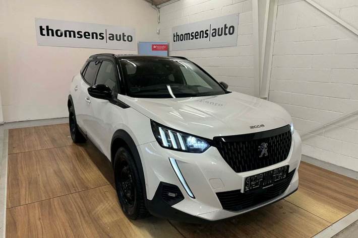 Hvid Peugeot 2008 fra 2023