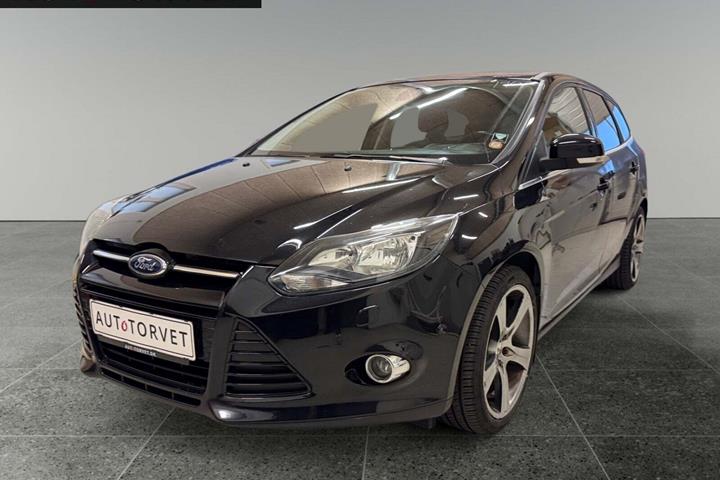 Sort Ford Focus fra 2013 set udefra