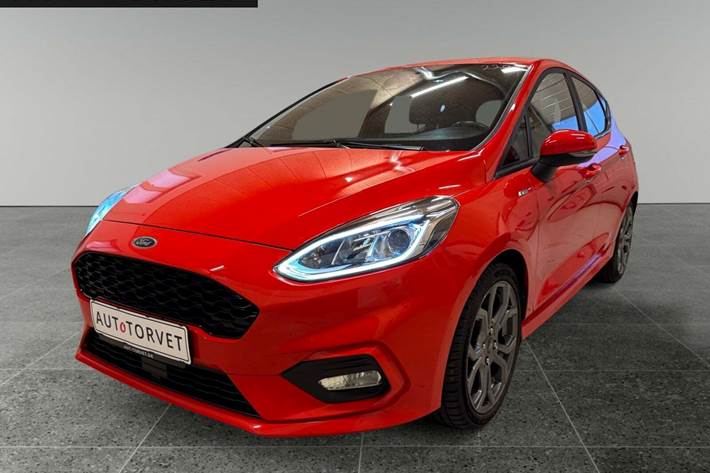 Rød Ford Fiesta fra 2020 set udefra